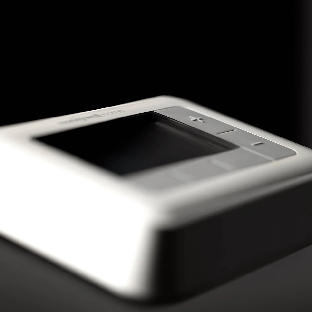 T5 7-Day Programmable Thermostat - Shop Now | Resideo 4 T5 7-Day Programmable Thermostat - Shop Now | Resideo - Image 4