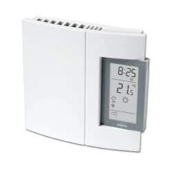 Line Volt 7-Day Programmable Electric Heat T-Stat — 120/240 Vac
